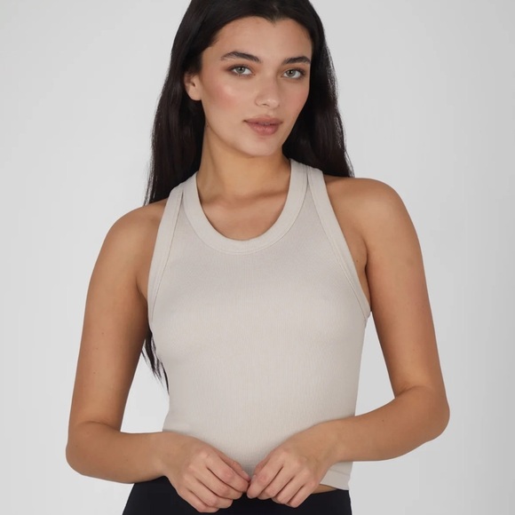 90 Degree White Seamless Racerback Tank Top Medium - Picture 1 of 10